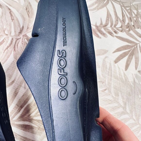 Oofos Recovery Slide Sandals - Picture 8 of 11